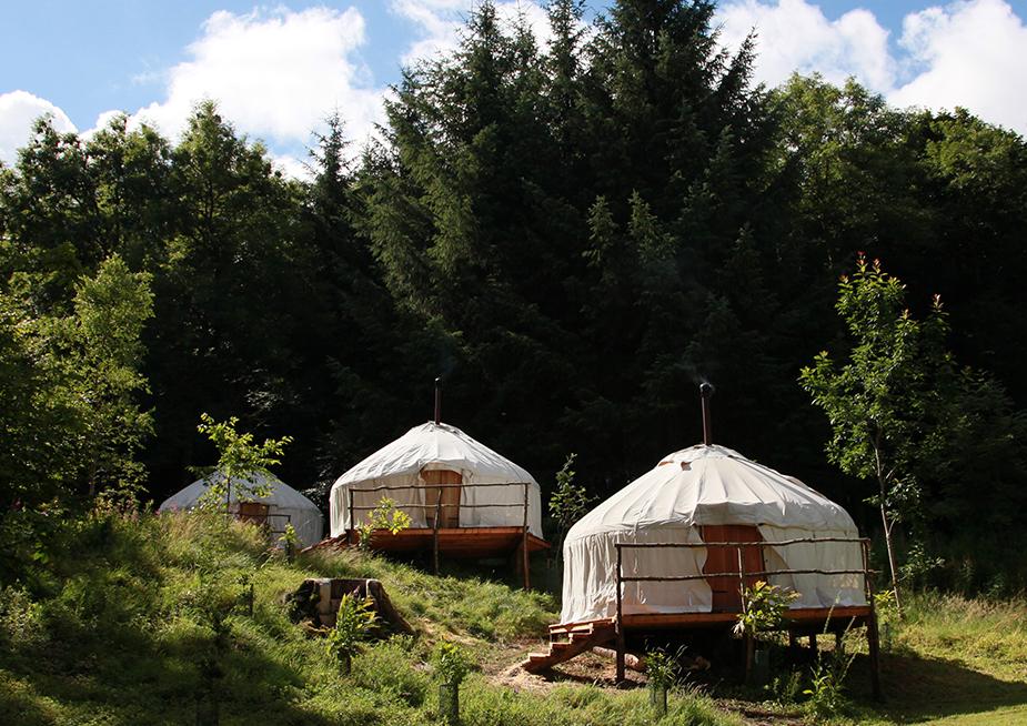 1_3yurts_sm.jpg